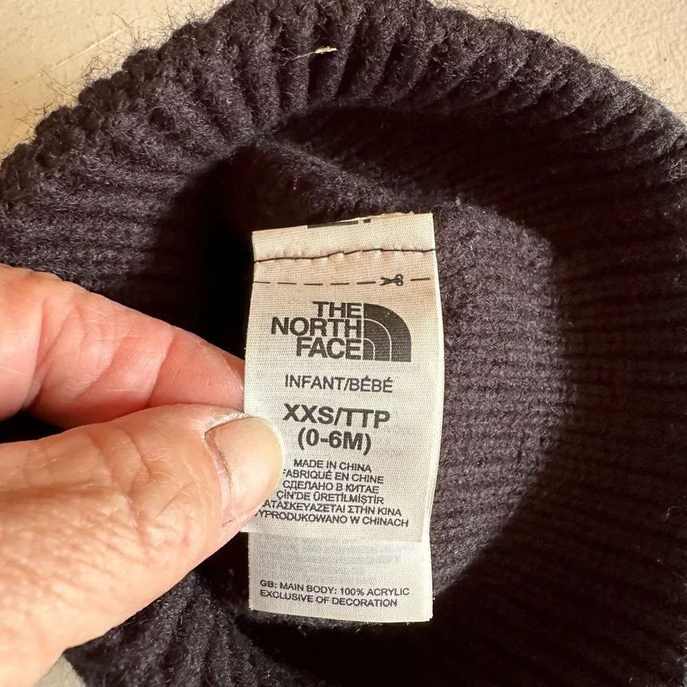 Infant Northface Winter Hat - Picture 3 of 3